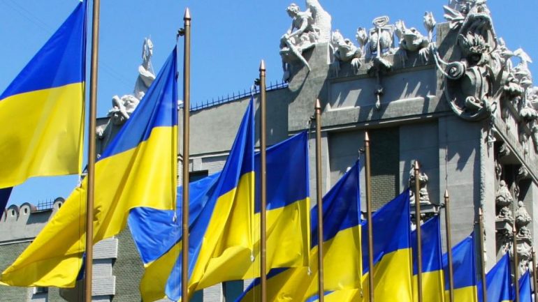 kyiv ukraine 15th june 2011 ukrainian flags sonya heaney copy ΜΑΥΡΟΒΟΥΝΙΟ, Ουκρανία, Russia