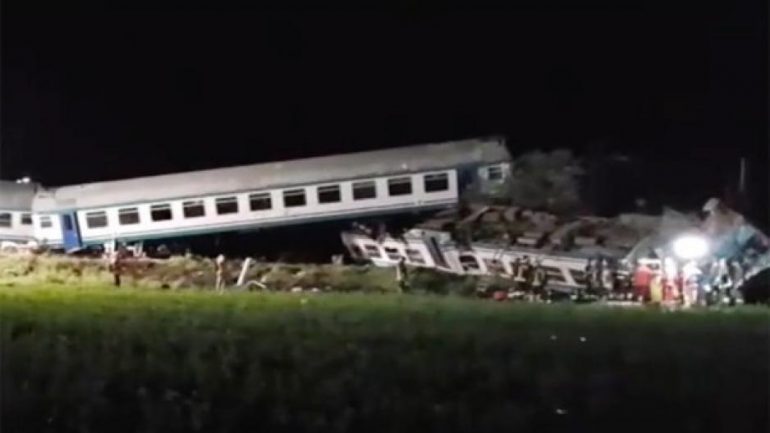 italy train crash 704884 Italy, dead, CONFLICT, TRAIN