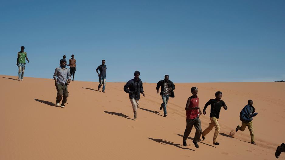 migrants in sahara desert Refugees