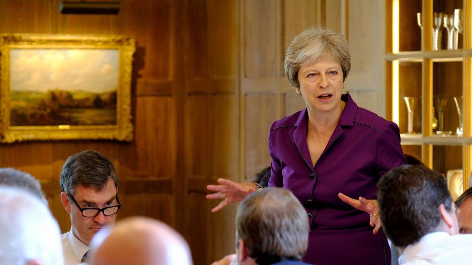 inside the chequers talks pictures show theresa may setting out brexit plans 136428228203002601 180706212051 ΣΥΜΦΩΝΙΑ