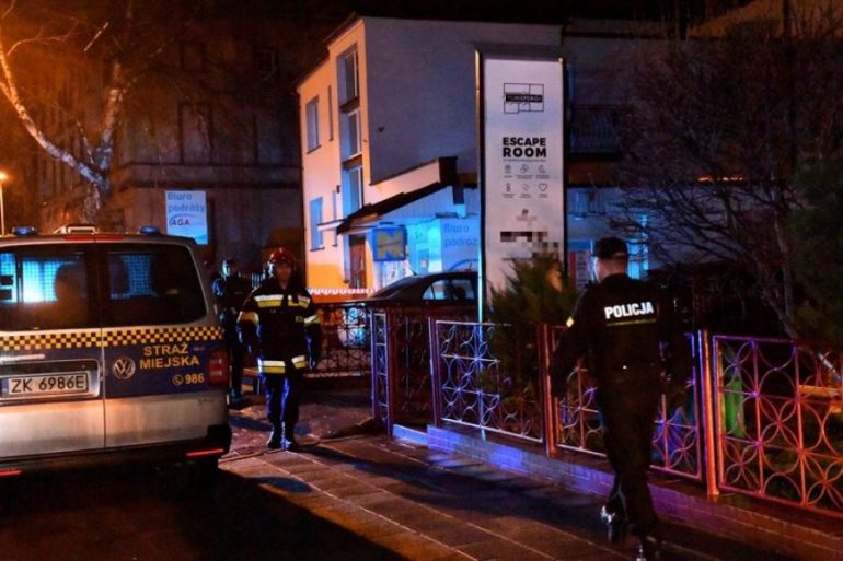 Poland: Five girls killed by fire in an escape room