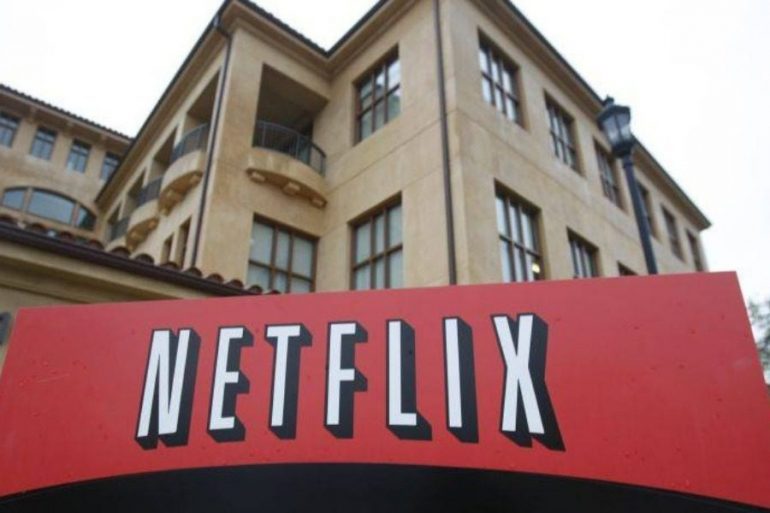 Έρχονται κυρώσεις για όσους μοιράζονται τους κωδικούς Netflix