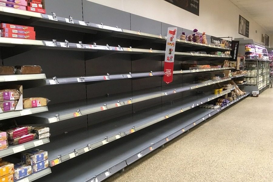 Britain: Supermarket shelves emptied