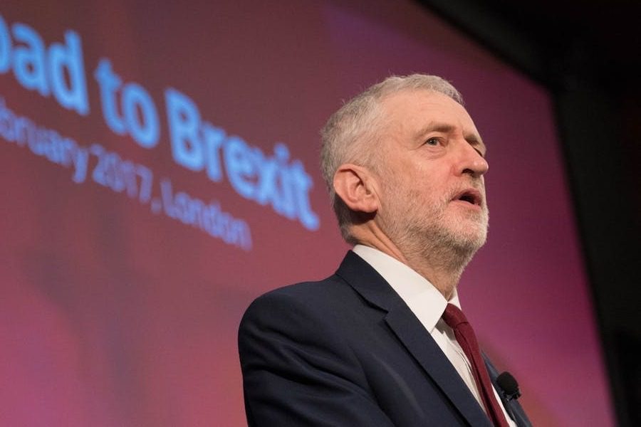 Brexit: Corbyn announces that workers will support a new referendum