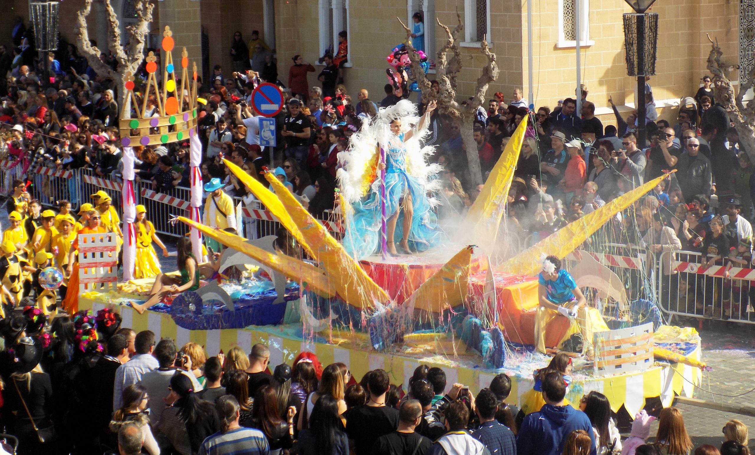 carnival 2017 first float scaled Παραλίμνι