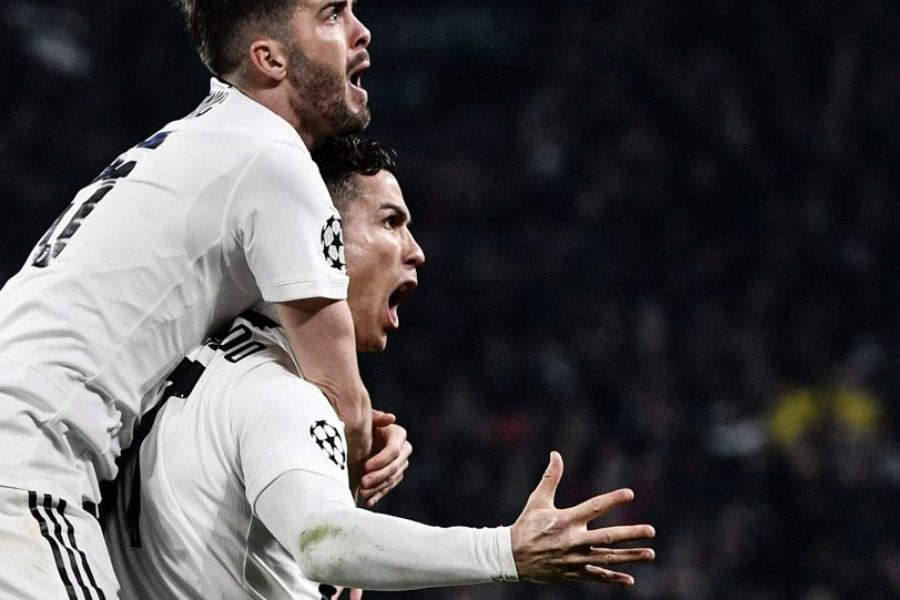 Champions League: Epic upset and qualification with a hat-trick by Ronaldo