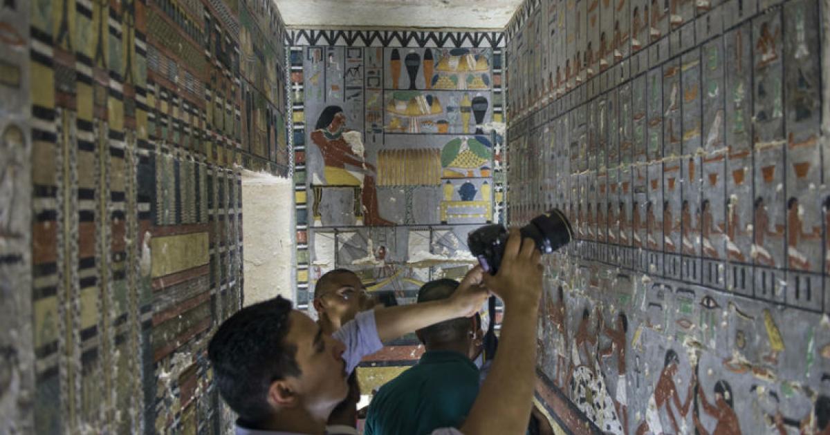 saqqara tafos aigyptos Egypt, Archaeologists, TOMB