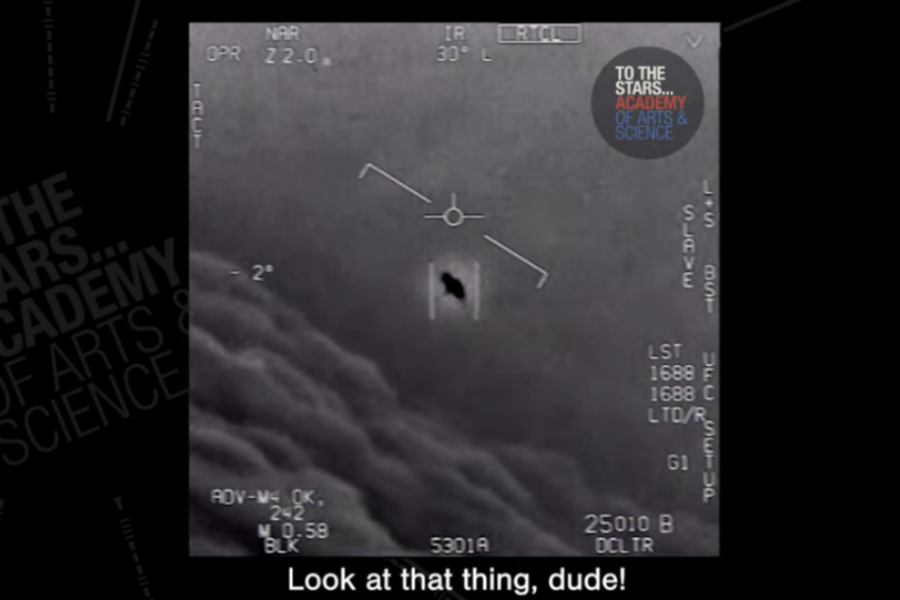 Τρία βίντεο που σοκάρουν: Διέρρευσαν αερομαχίες αμερικανικών μαχητικών με UFO