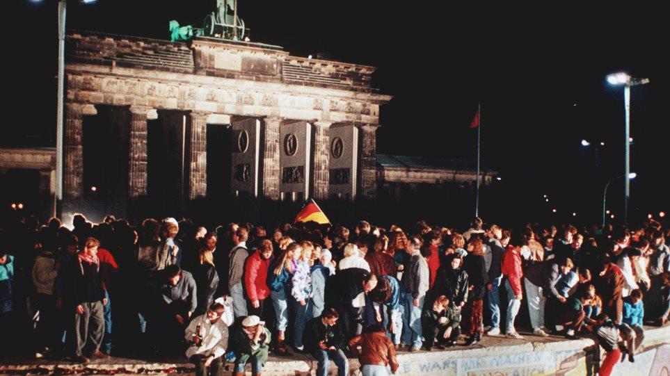 30 years, FALL, BERLIN WALL