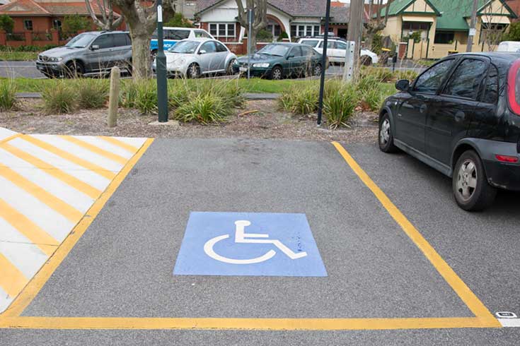 feature nina Ten per cent of parking spaces should be for disabled parking slots Αστυνομία
