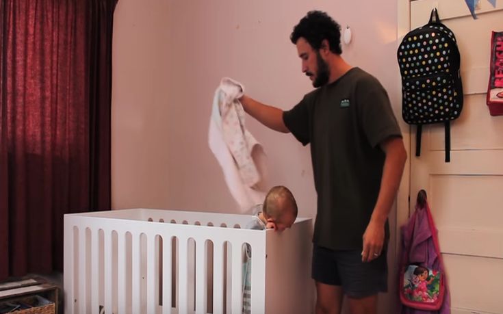 A dad gives advice on how to put your baby to sleep fast