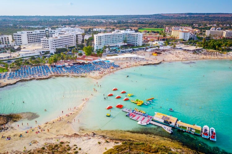 Nissi Beach in Cyprus Τοπικα