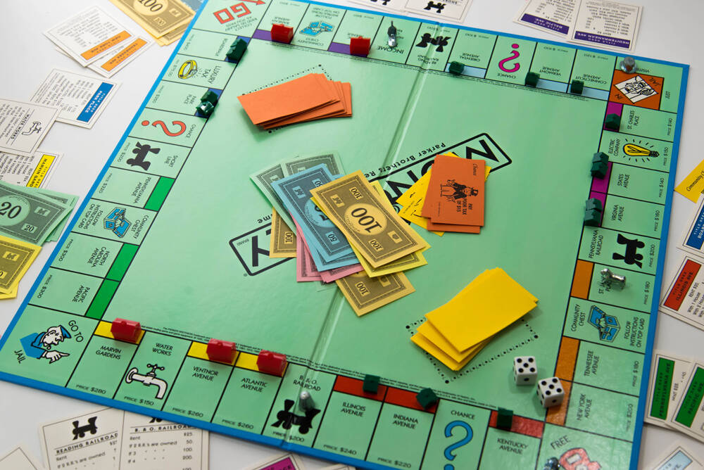 shutterstock236935735 Monopoly, board game, monopoly