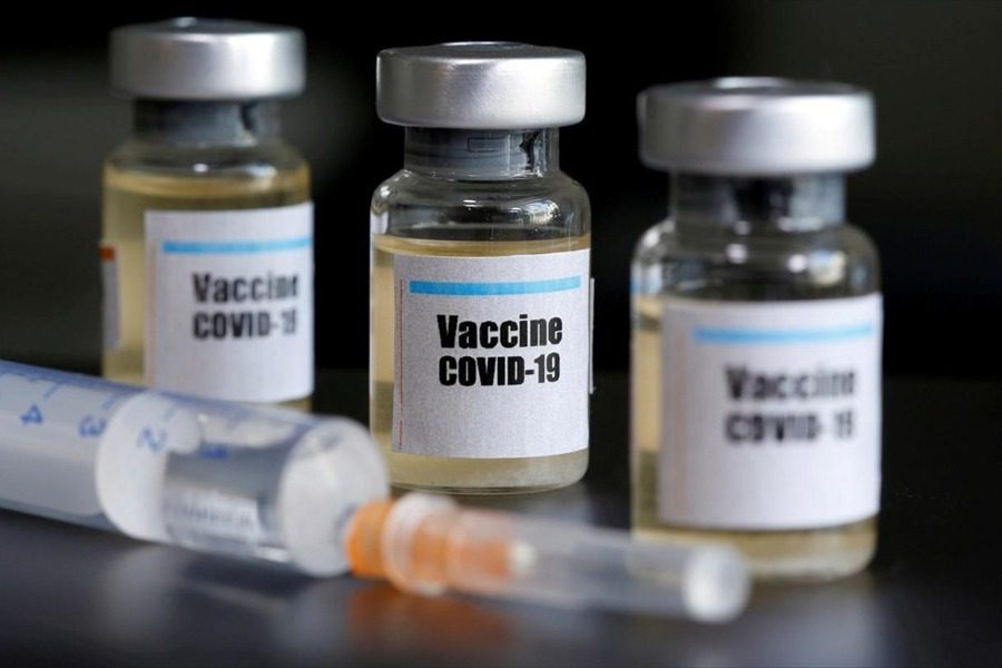 Volunteer describes the side effects of the mRNA vaccine for the coronavirus