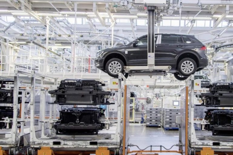Σαν ταινία: Πως 32χρονος έκλεβε αυτοκίνητα από το εργοστάσιο της VW