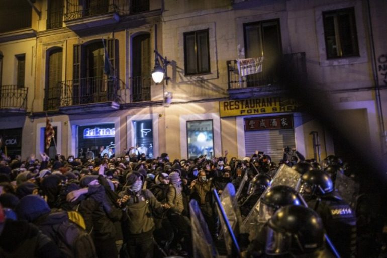Barcelona streets's battle for rapper Pablo Hassel