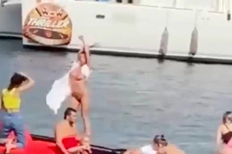 Salos in Turkey: Models posed naked during Ramadan and arrested