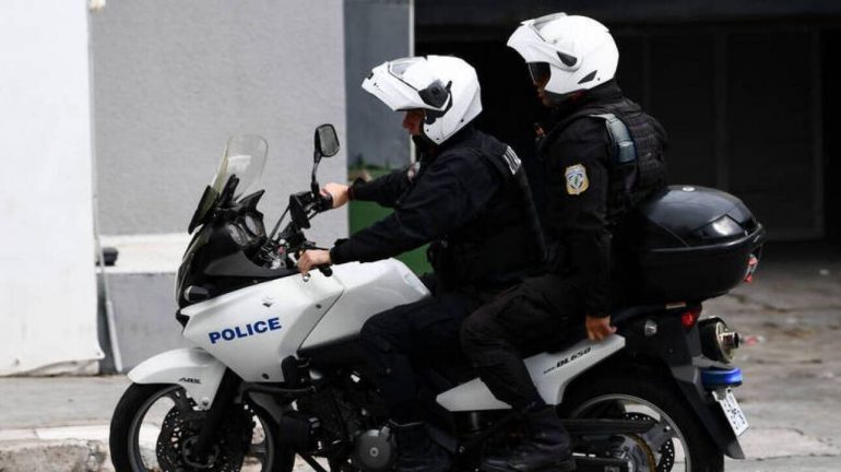 dias Agia Marina, Police, Greece, ATTACK, BEACH, ARREST