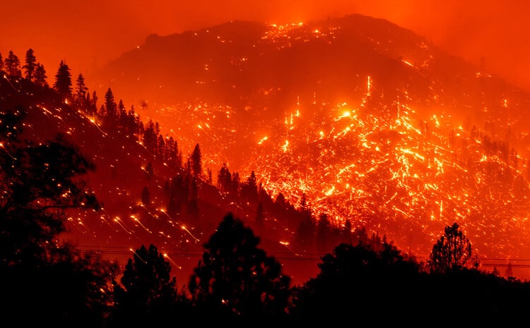 california wildfires 3 2 Associated Press, Ελλάδα, οι καλυτερεΣ φωτογραφιεΣ τηΣ εβδομαδαΣ