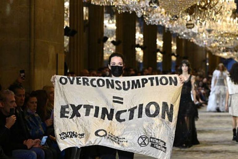 louis vuitton activist Louis Vuitton, ΑΚΤΙΒΙΣΤΡΙΑ, καταναλωτισμός
