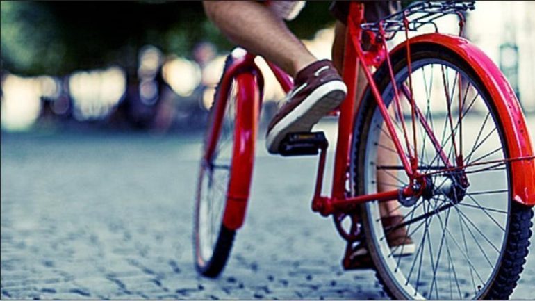 podilato 1 grant, Karousos, Bicycle