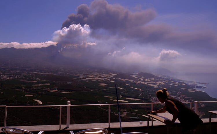 Smoke from the volcano in La Palma