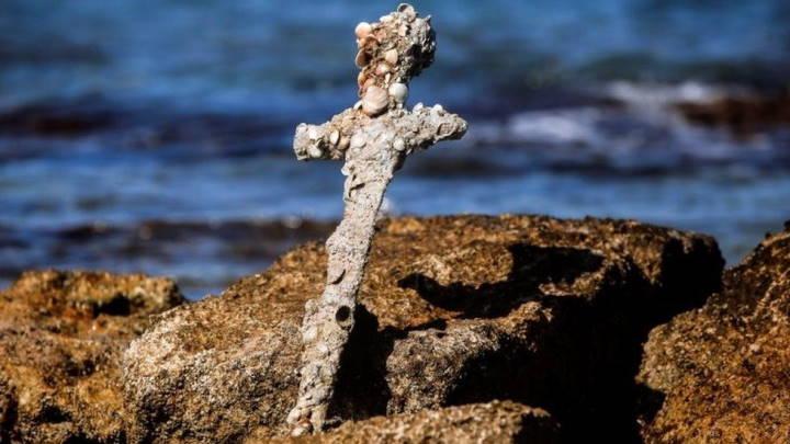 Σπαθί σταυροφόρου βρέθηκε στον βυθό της Μεσογείου 900 ετών, Ισραήλ, σπαθί, Σπαθί σταυροφόρων
