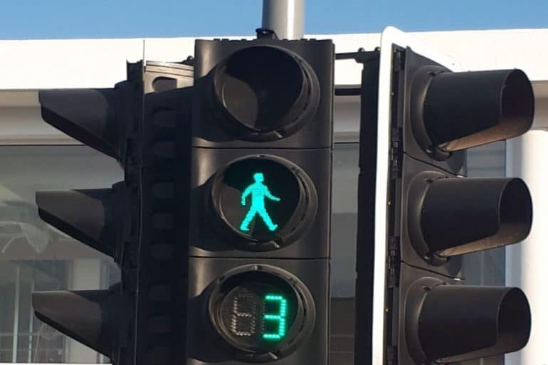 3 PELIGAN traffic lights