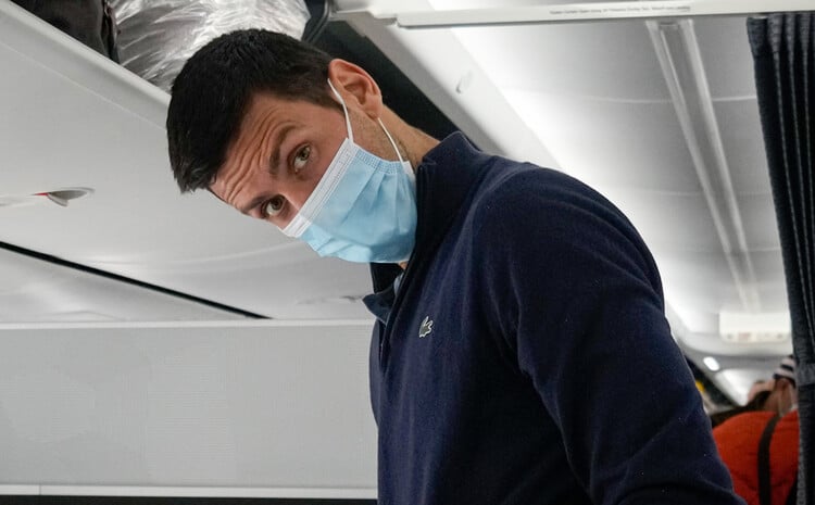 Djokovic with a mask