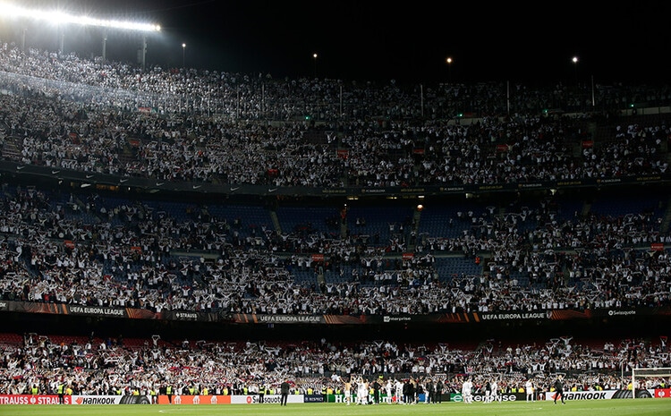 Eidracht fans in Barcelona