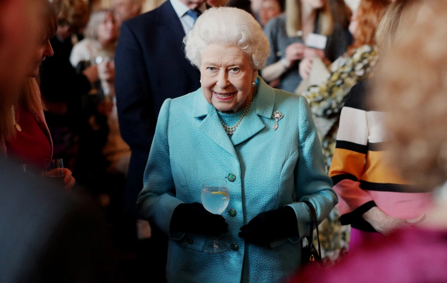elisavet 3 England, Queen Elizabeth II, UNITED KINGDOM