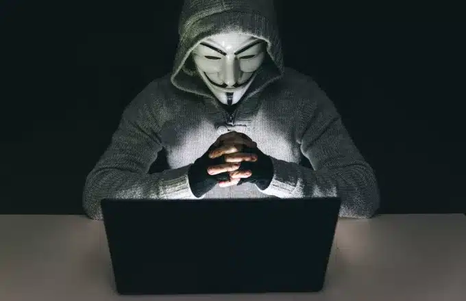 shutterstock anonymous.jpg Anonymous, Ισραηλινό Στρατό