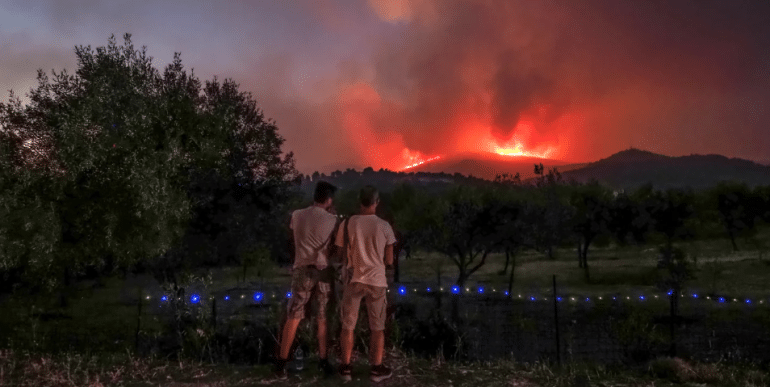 fotiaevia εναέρια μέσα, φωτιά στην Εύβοια