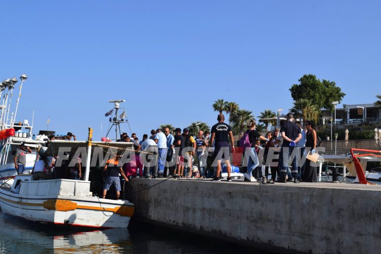 DSC 2292 exclusive, Μετανάστες
