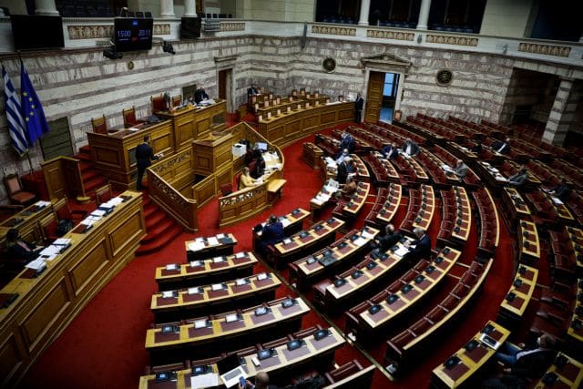 binteo thanathforo 4 Ατύχημα, Βουλή