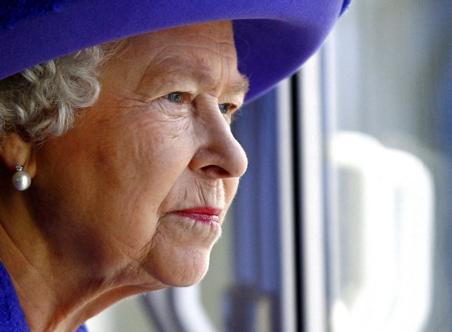 elisavet thlimmeni England, Queen Elizabeth II, UNITED KINGDOM