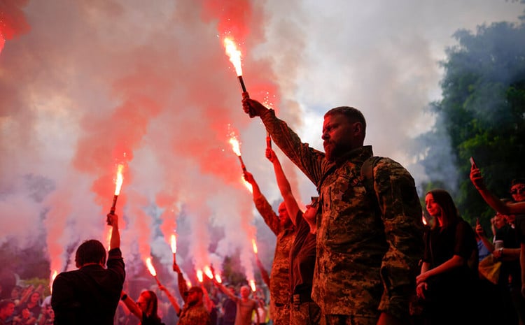 Soldiers with torches in Ukraine