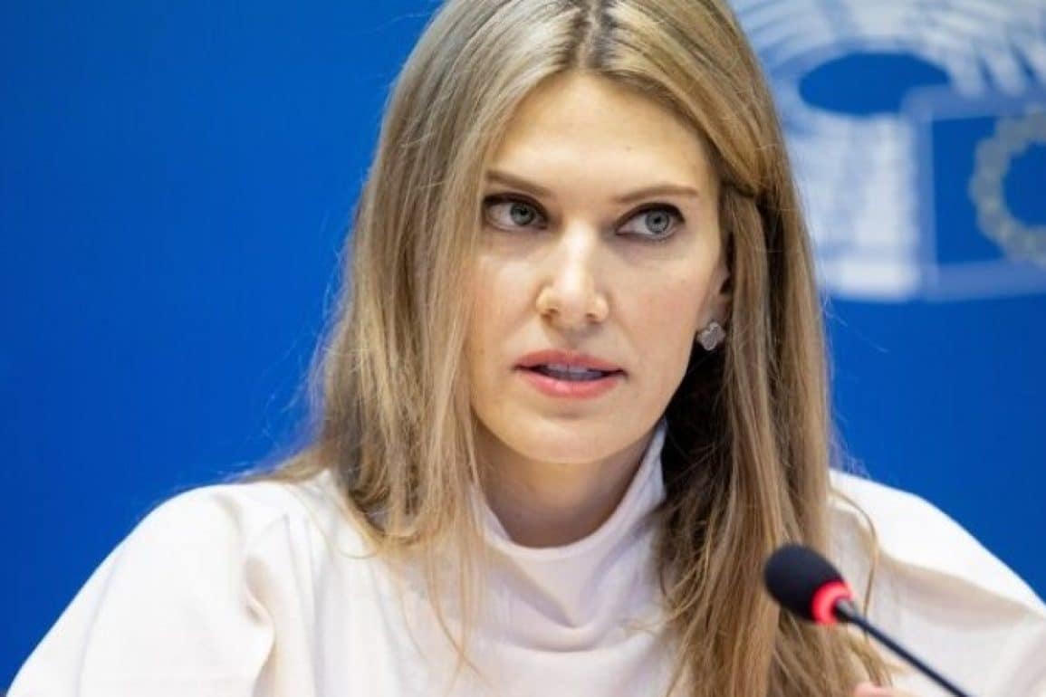 Ева кайли греция Ева кайли греция