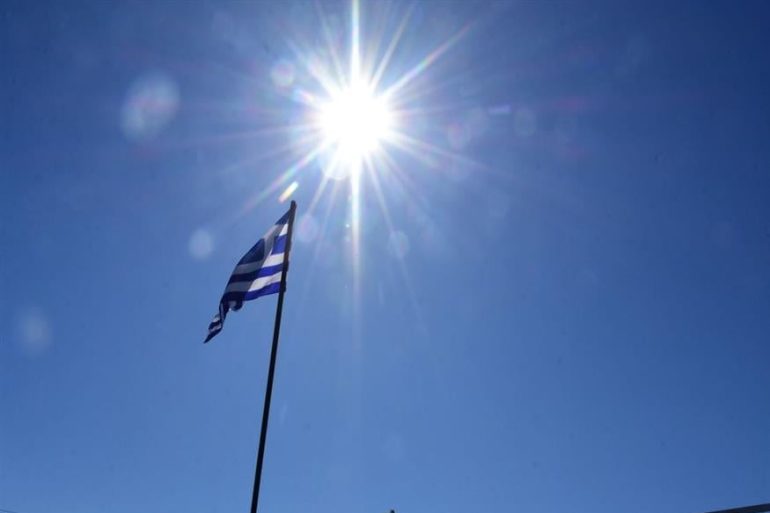 Греческий флаг (ВАСИЛИС ПАПАДОПУЛОС/ЕВРОКИНИССИ)